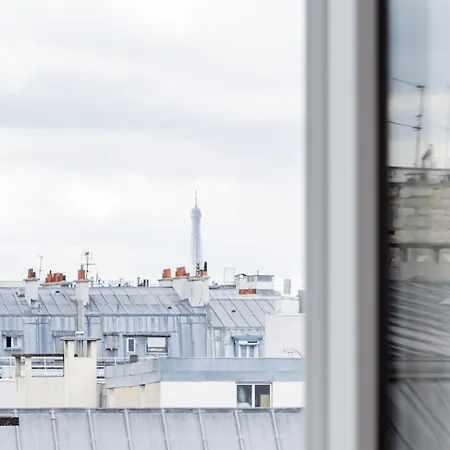 Lejlighed Pretty 70 M With View Of The Eiffel Tower *